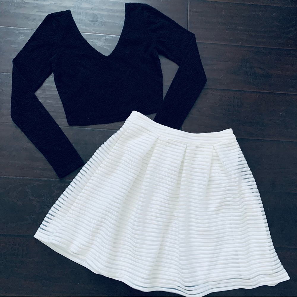 NWOT Forever 21 White High Waisted Fit & Flare Mini Skirt | Size: S